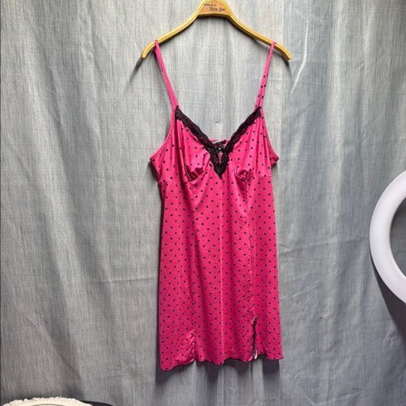 Pink Polka Dot Nightgown with Black Lace Trim size large - Picture 1 of 7